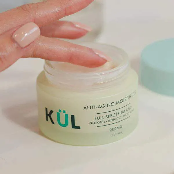 Anti-Aging Moisturizer Full Spectrum 200mg CBD by Kul CBD for Unisex - 1.7 oz Moisturizer